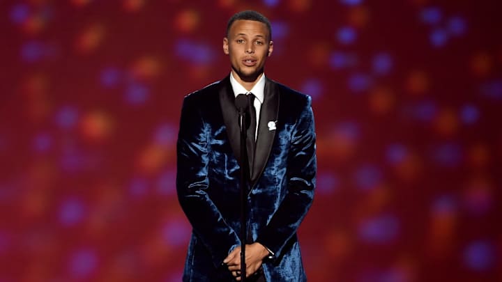 Stephen Curry, Chance the Rapper show off dance moves before ESPYs Stephen Curry, Chance the Rapper show off dance moves before ESPYs