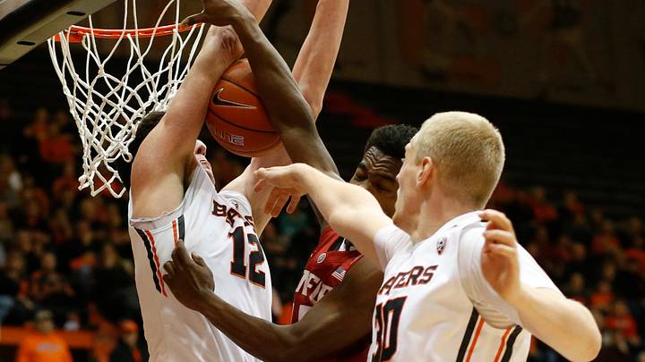 Allen, Stanford hold off Oregon State 78-72 Allen, Stanford hold off Oregon State 78-72