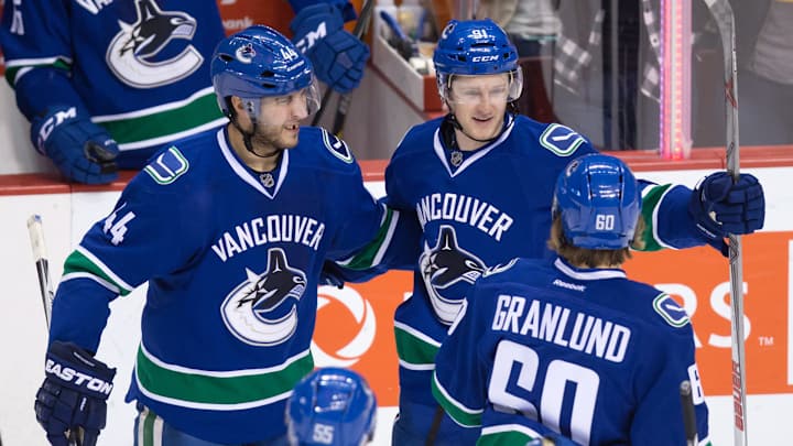 McCann, Miller lead Canucks over Kings