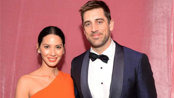Bears teased Aaron Rodgers's Oscars outfit and it backfired