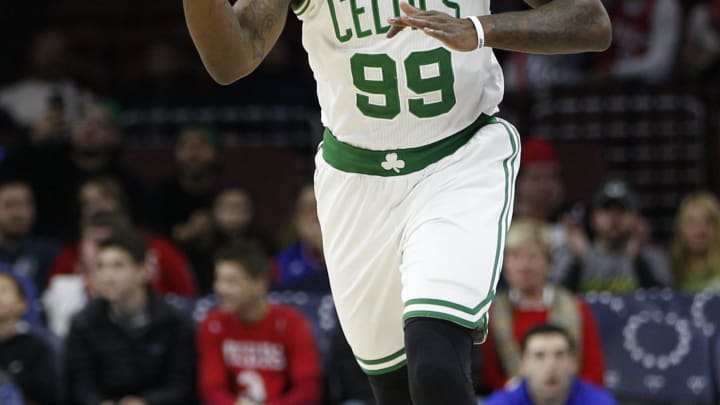 Crowder, Thomas lead Celtics to rout of 76ers