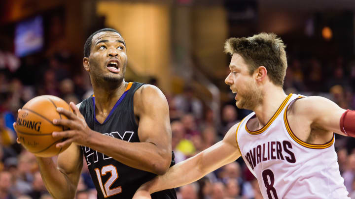 Phoenix Suns’ T.J. Warren out for season with broken right foot Phoenix Suns’ T.J. Warren out for season with broken right foot