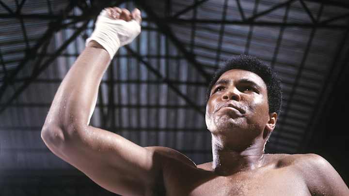 Muhammad Ali’s daughter shares story of her father’s final moments Muhammad Ali’s daughter shares story of her father’s final moments