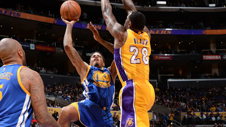 Klay has 36, Steph sits late as Warriors beat Lakers 109-88