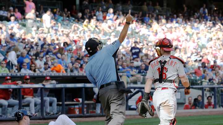 Reds pitcher Alfredo Simon ejected in 5th of Brewers game