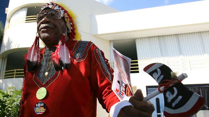 Redskins superfan known as 'Chief Zee' dies