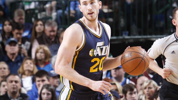 Hayward lifts Jazz over Mavs 121-119 in OT for 7th straight