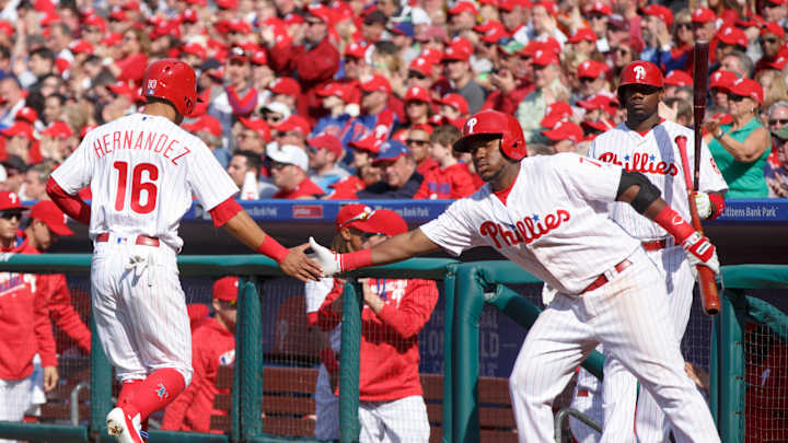 Amarista's squeeze lifts Padres past Phillies 4-3