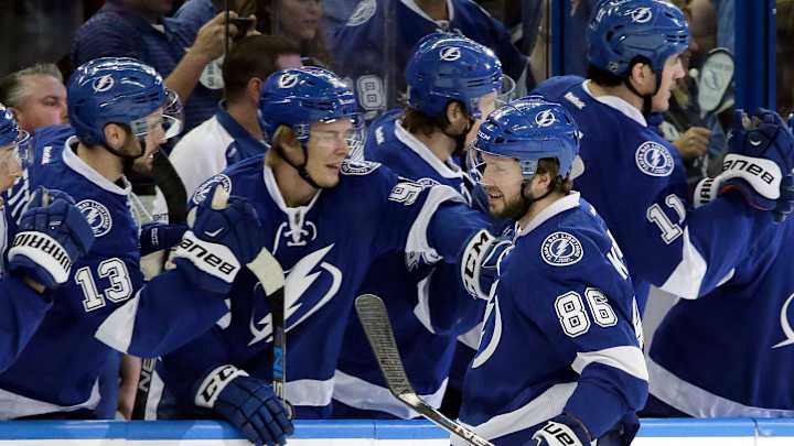 Killorn snaps 3rd-period tie, Lightning beat Red Wings 3-2 Killorn snaps 3rd-period tie, Lightning beat Red Wings 3-2