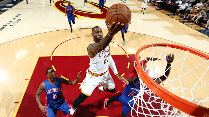 The Day In Sports (April 17)