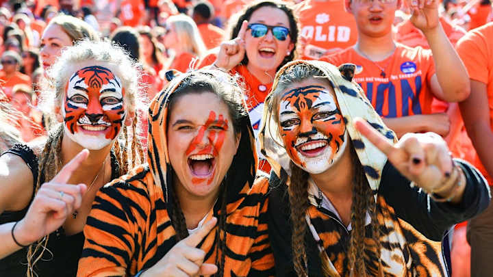 College Football Superfans, Week 7 College Football Superfans, Week 7