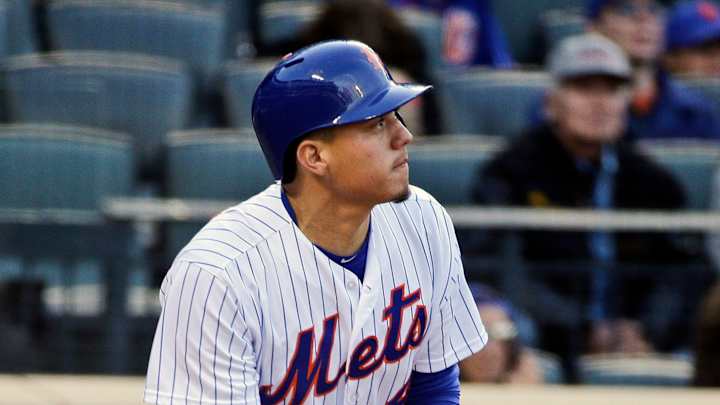 Mets win 8th straight, Conforto and Flores HR to beat Giants