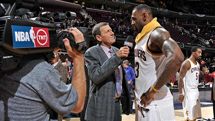 NBA Fashion Tinder: Vote on the best dressed player of the week