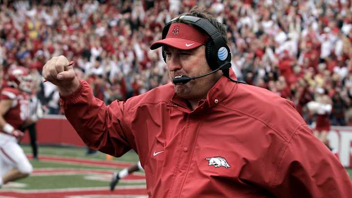 Auburn trying to exceed expectations, minus top tailback Auburn trying to exceed expectations, minus top tailback