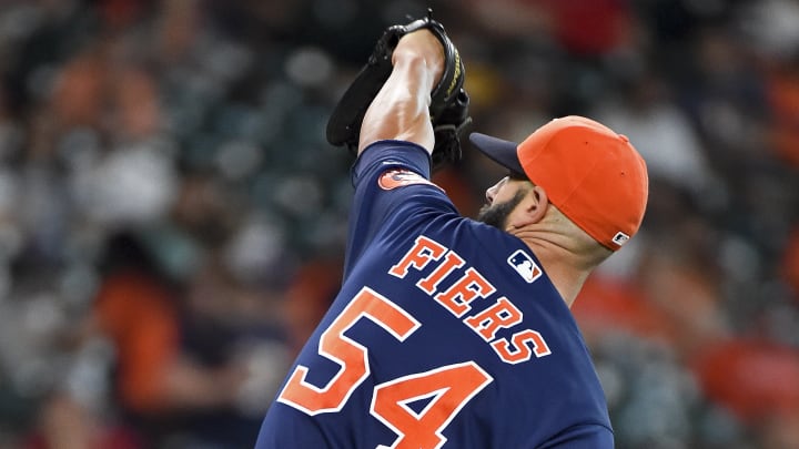 Altuve's 2 homers, 6 RBIs lead Astros over Angels 13-3