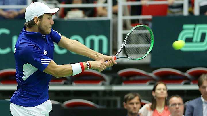 Pouille defeats Vesely; Czechs, France level in Davis Cup quarterfinals