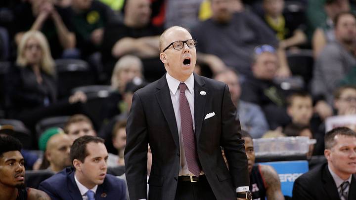 Cincinnati says Mick Cronin is staying after talks with UNLV