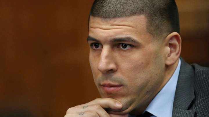 Ex-Patriots star due in court for hearing in killings