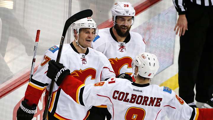 Backlund, Bouma help Flames, defeat Pens, snap ski