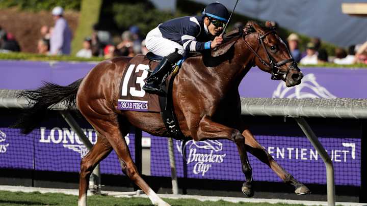 By a nose: Beholder upsets Songbird to win BC Distaff