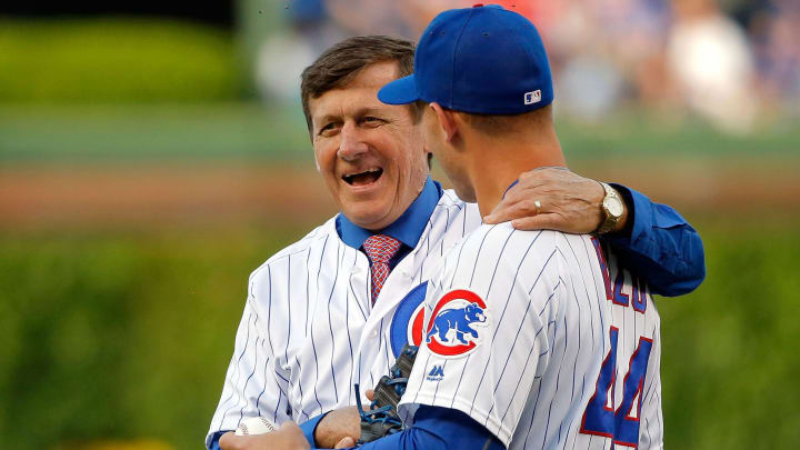 Watch: Craig Sager sings ‘Take Me Out to the Ball Game’ at Wrigley Field