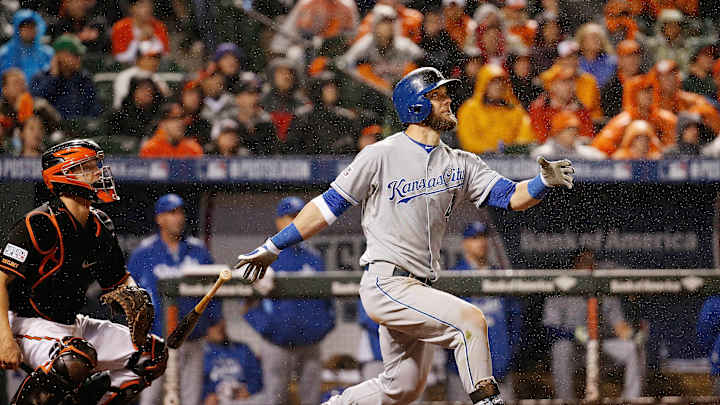 AP Source: Royals, OF Alex Gordon agree to 4-year contract