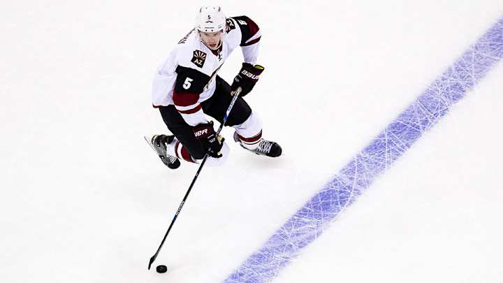 Watch: Coyotes’ Connor Murphy upends himself on way to ice