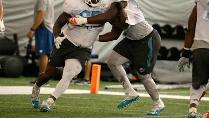 Top-pick Tunsil still trying to make Dolphins' first team