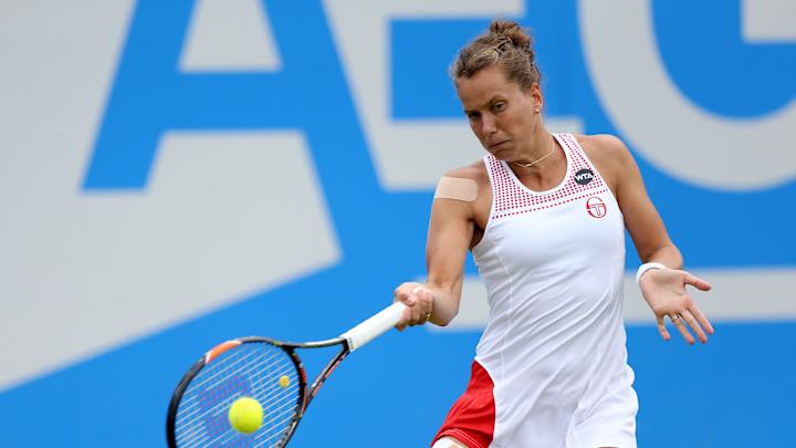 Keys beats Strycova to win Aegon Classic title
