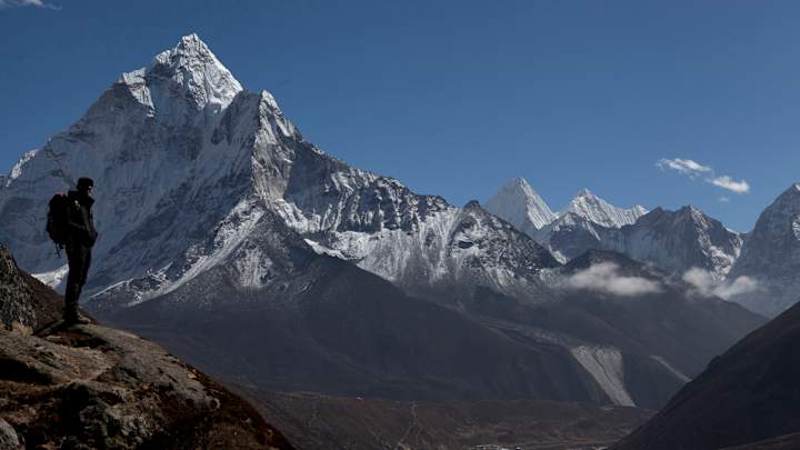 Sports Illustrated partnering to produce first complete Mt. Everest climb in virtual reality