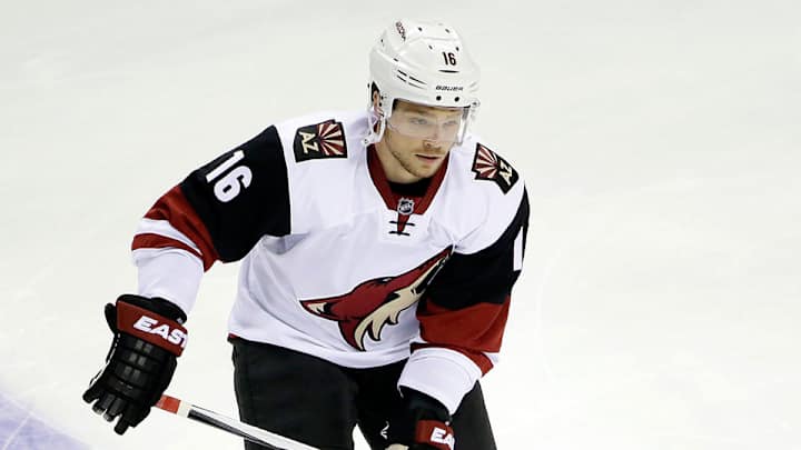 Arizona's Max Domi out indefinitely after hand surgery