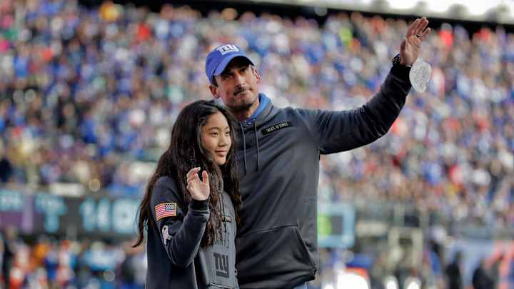 Army Medic with PTSD gets service dog at Giants game Army Medic with PTSD gets service dog at Giants game