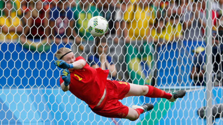 Having fun in shootouts, Hedvig Lindahl keeps Sweden alive