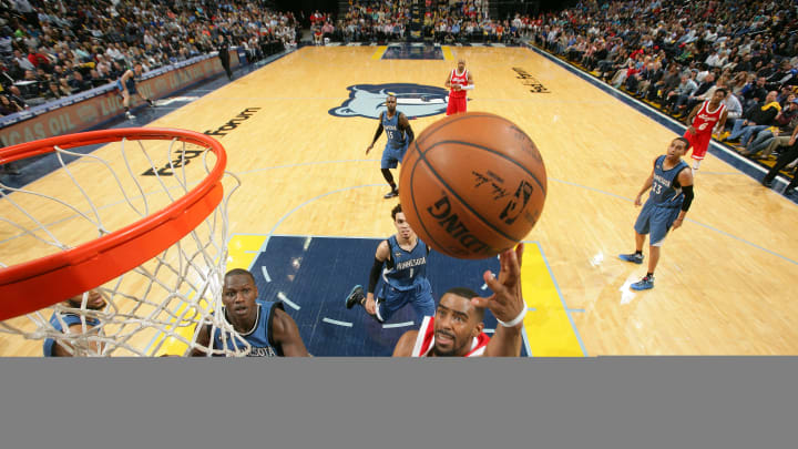 Conley has 25 points to lead Grizzlies past T'wolves 109-104