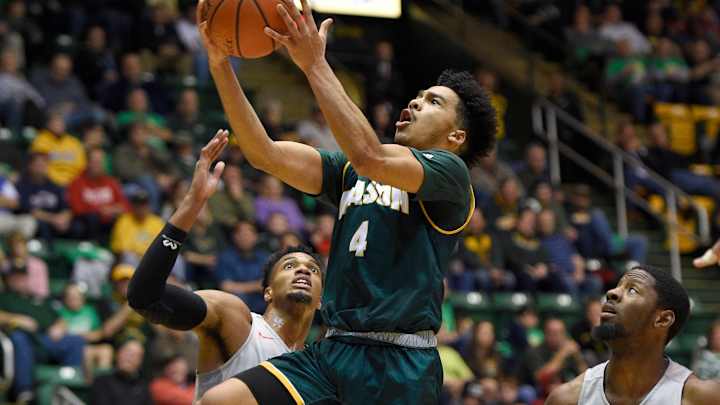 Cooke scores 24 as No. 24 Dayton beats George Maso