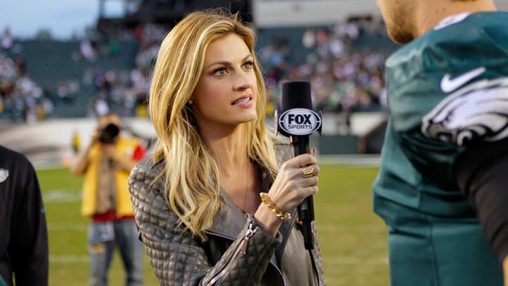 Erin Andrews re-signs with Fox but leaves network’s MLB coverage