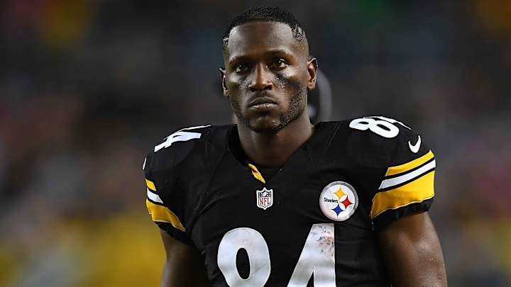 Photos: Antonio Brown honoring Jose Fernandez, Kimbo Slice on cleats