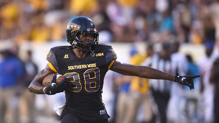 Mullens, defense help Southern Miss beat Savannah St. 56-0 Mullens, defense help Southern Miss beat Savannah St. 56-0