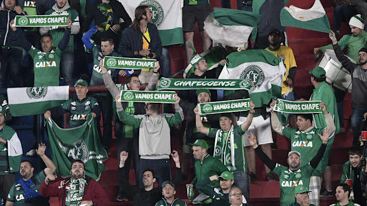 Plane carrying Brazil's Chapecoense soccer team crashes, killing 71 Plane carrying Brazil's Chapecoense soccer team crashes, killing 71