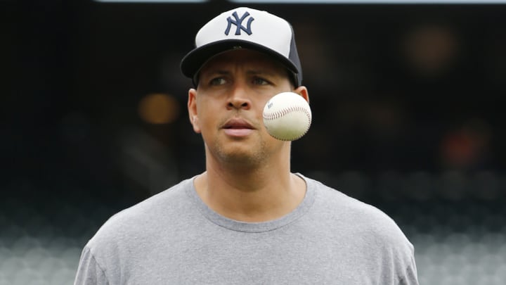 LEADING OFF: Ichiro swings for 3,000; A-Rod on his way out?
