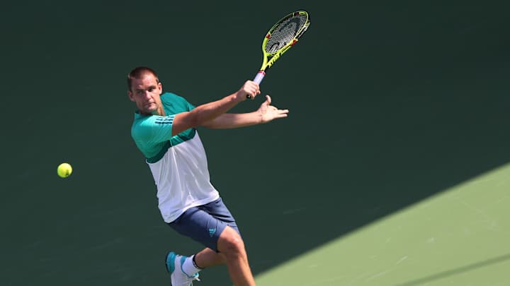 Mikhail Youzhny wins opener at Nottingham Open