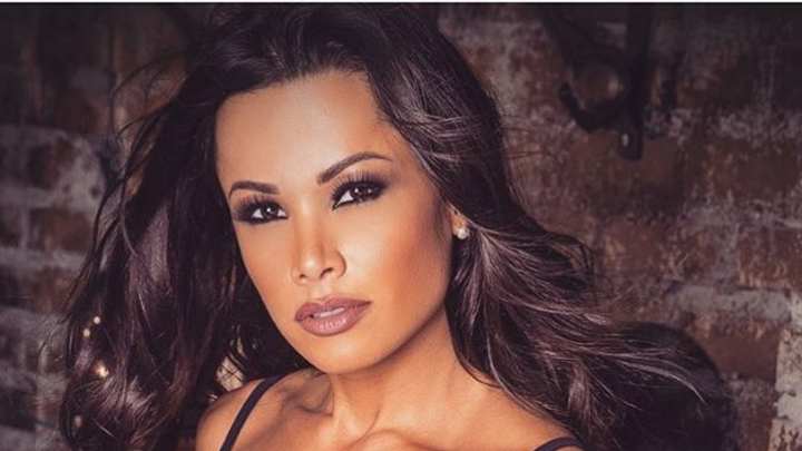 Monday's A.M. Hot Clicks: Fernanda D'avila; Julio Jones Has a Day for the Ages Monday's A.M. Hot Clicks: Fernanda D'avila; Julio Jones Has a Day for the Ages