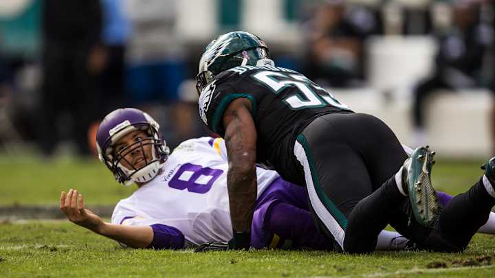 Minnesota Vikings: What happens if the offensive line can’t protect Sam Bradford?