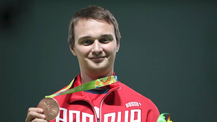 Italy's Campriani calms fears to earn air rifle goal Italy's Campriani calms fears to earn air rifle goal