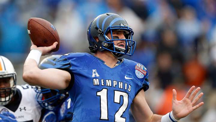 Denver Broncos select QB Paxton Lynch in 1st round