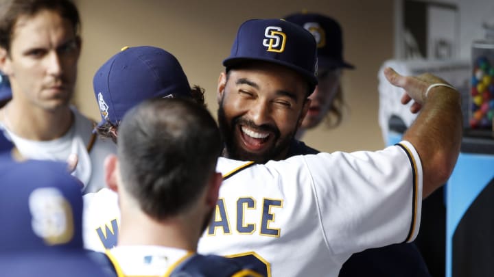 Braves acquire Matt Kemp, ship Hector Olivera to San Diego