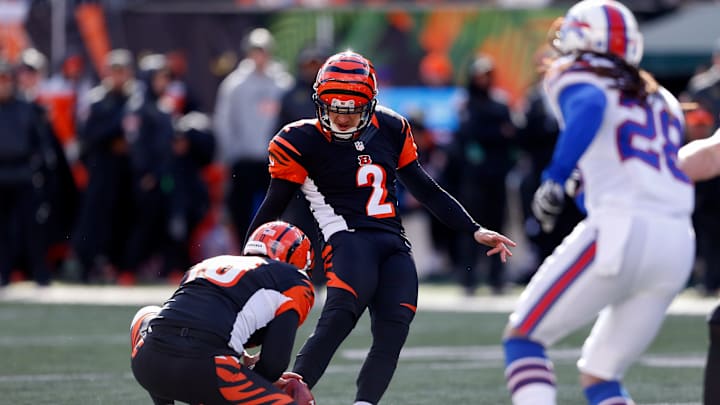 Bills survive more injuries, beat Bengals 16-12 in big game