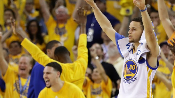 Curry scores 31, defending champion Warriors reach Game 6