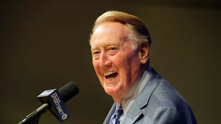 Dodgers broadcaster Scully to receive Medal of Freedom