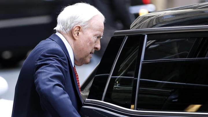 Baseball owners hear from Democratic, Republican strategists